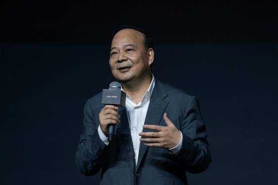 实盘配资门户 1.8万亿，曾毓群给市场狠狠上了一课